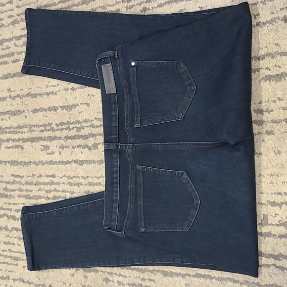 DKNY Jeans Women's Mid Rise Skinny Soho Jeans Dark Rinse - Picture 5 of 8